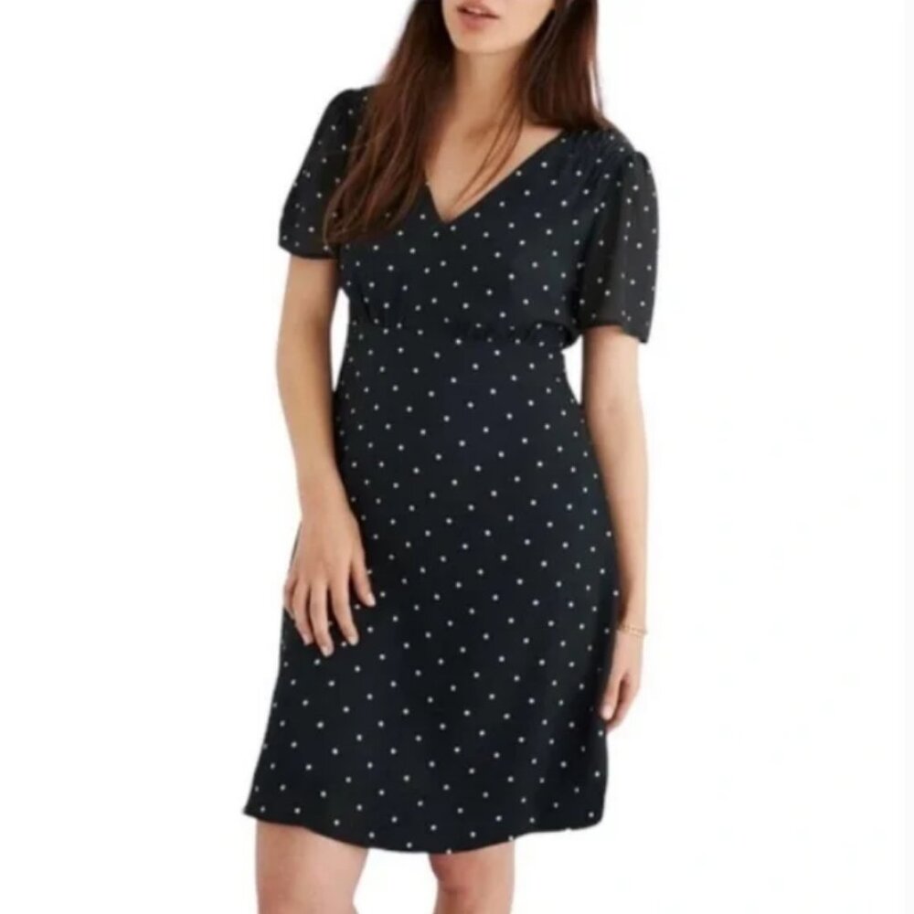 Madewell Green and White Dot Smocked Shoulder V-Neck Dress